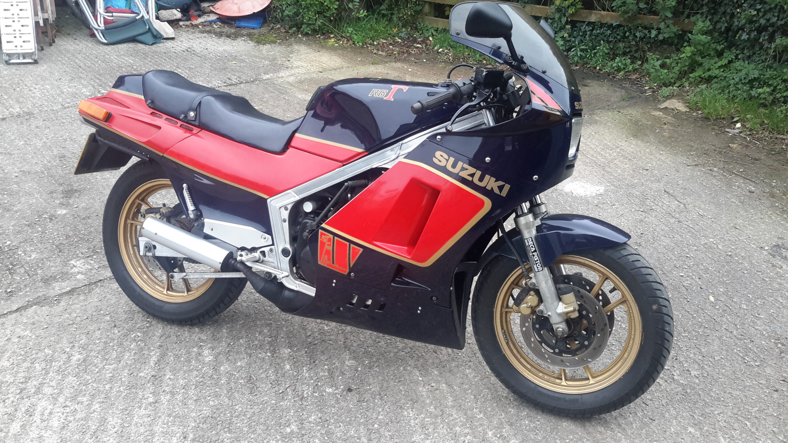 suzuki rg400 walter wolf