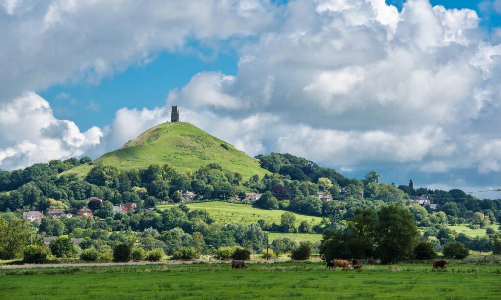 glastonbury tor in somerset
