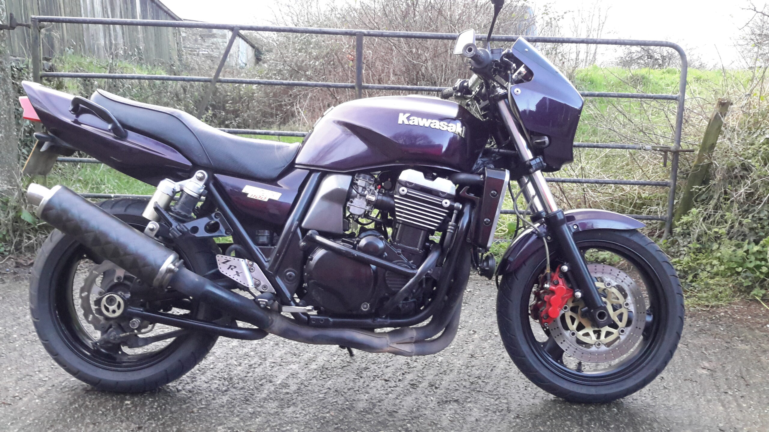 kawasaki zrx1100 purple - motorcycle delivery hampshire
