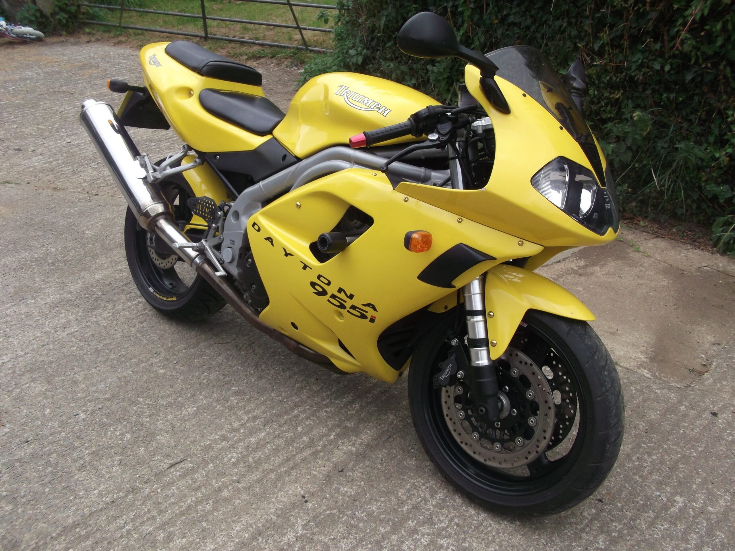 triumph daytona 955i 2002 - motorcycle delivery winchester